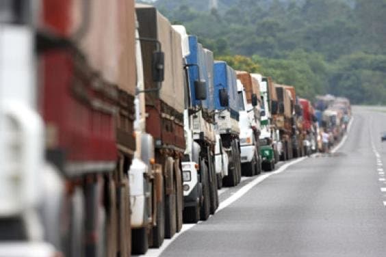 Tempo de espera em pátios: como eliminar as filas de caminhões com o agendamento de carga e descarga GoFusion